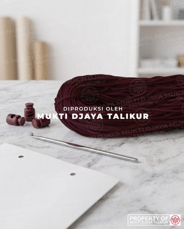 29. Merah Maroon — talikur anyaman jarum PP (Polypropylene) Multifilament warna merah maroon produksi Mukti Djaya Talikur.